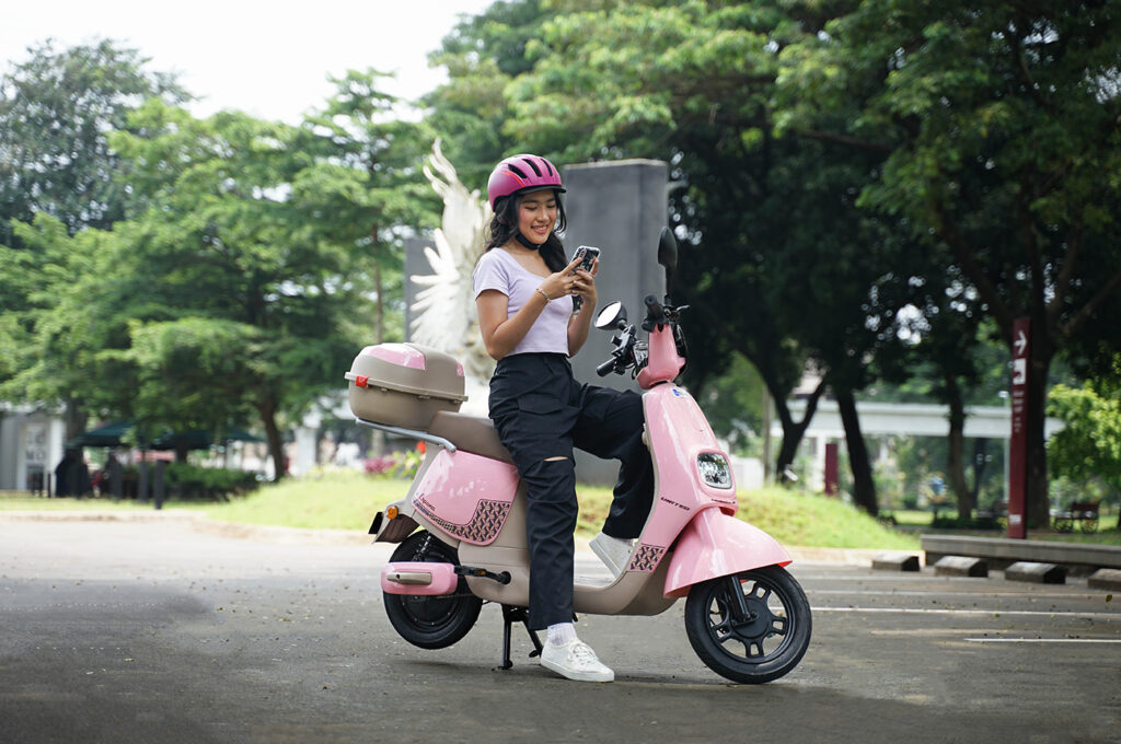 Sepeda Listrik Mobilitas Tenang di Lingkungan Nyaman