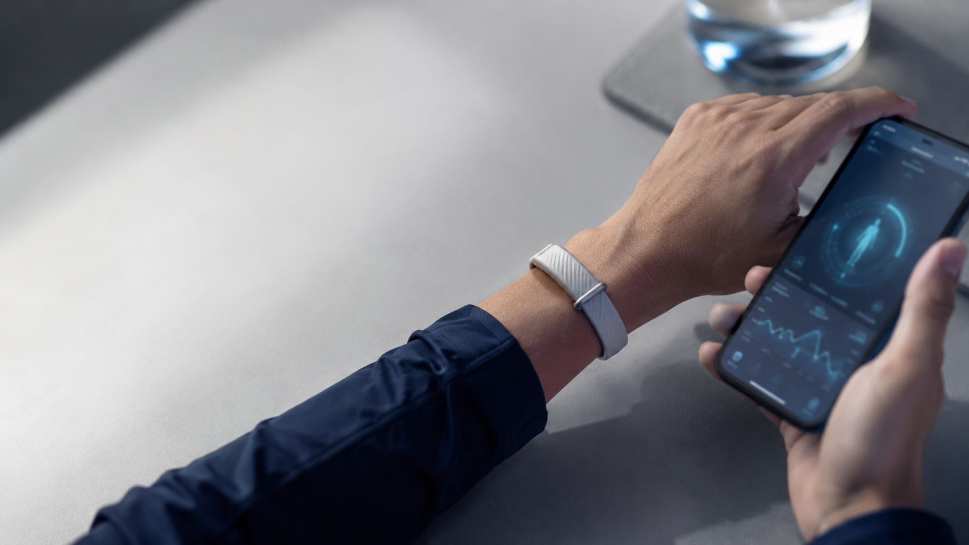 Google Luncurkan Fitbit Air Untuk Era Wearable Tanpa Layar